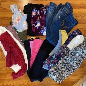 Juniors/Womens Size Small Lot